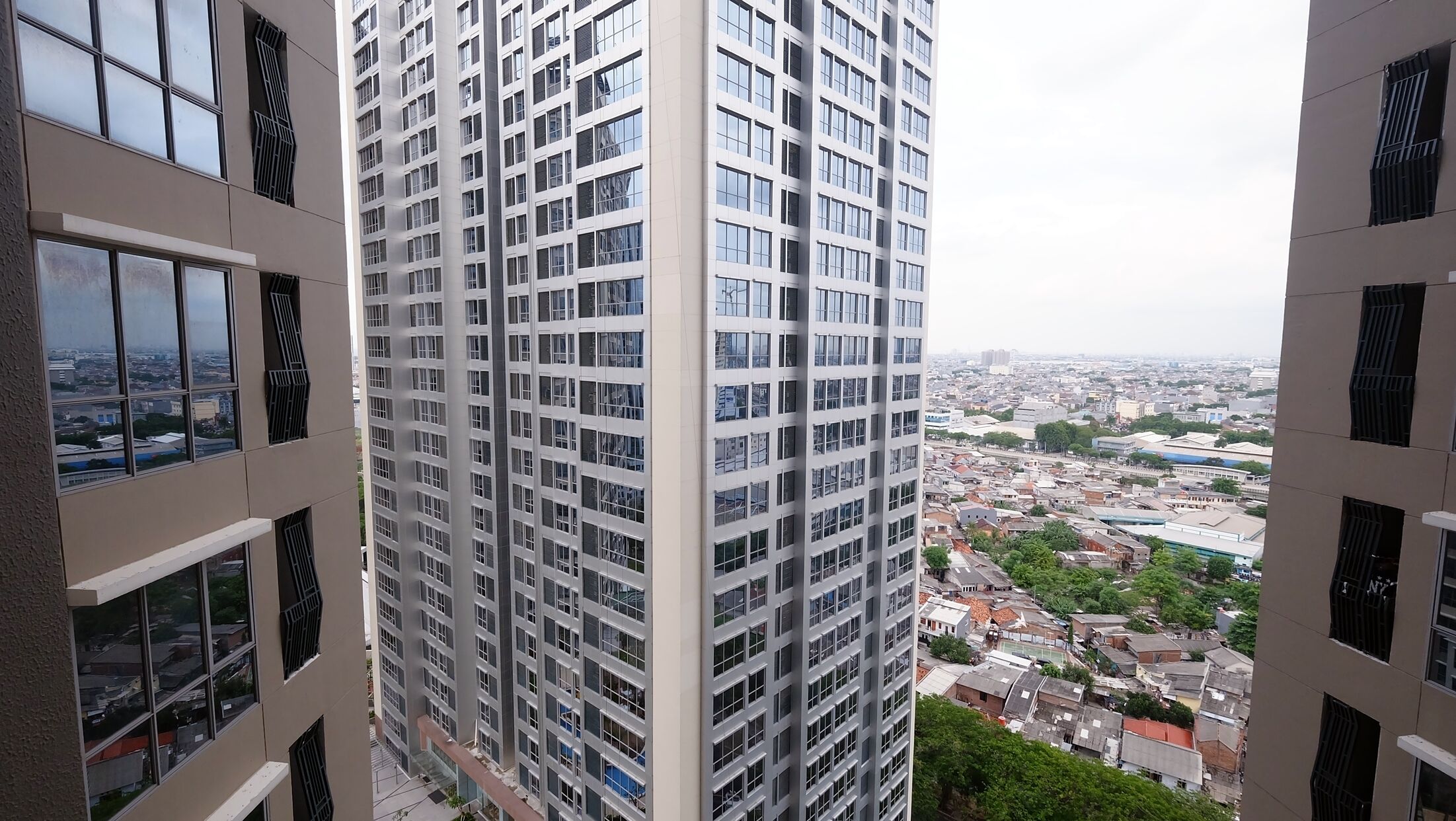 المنشأة من الخارج