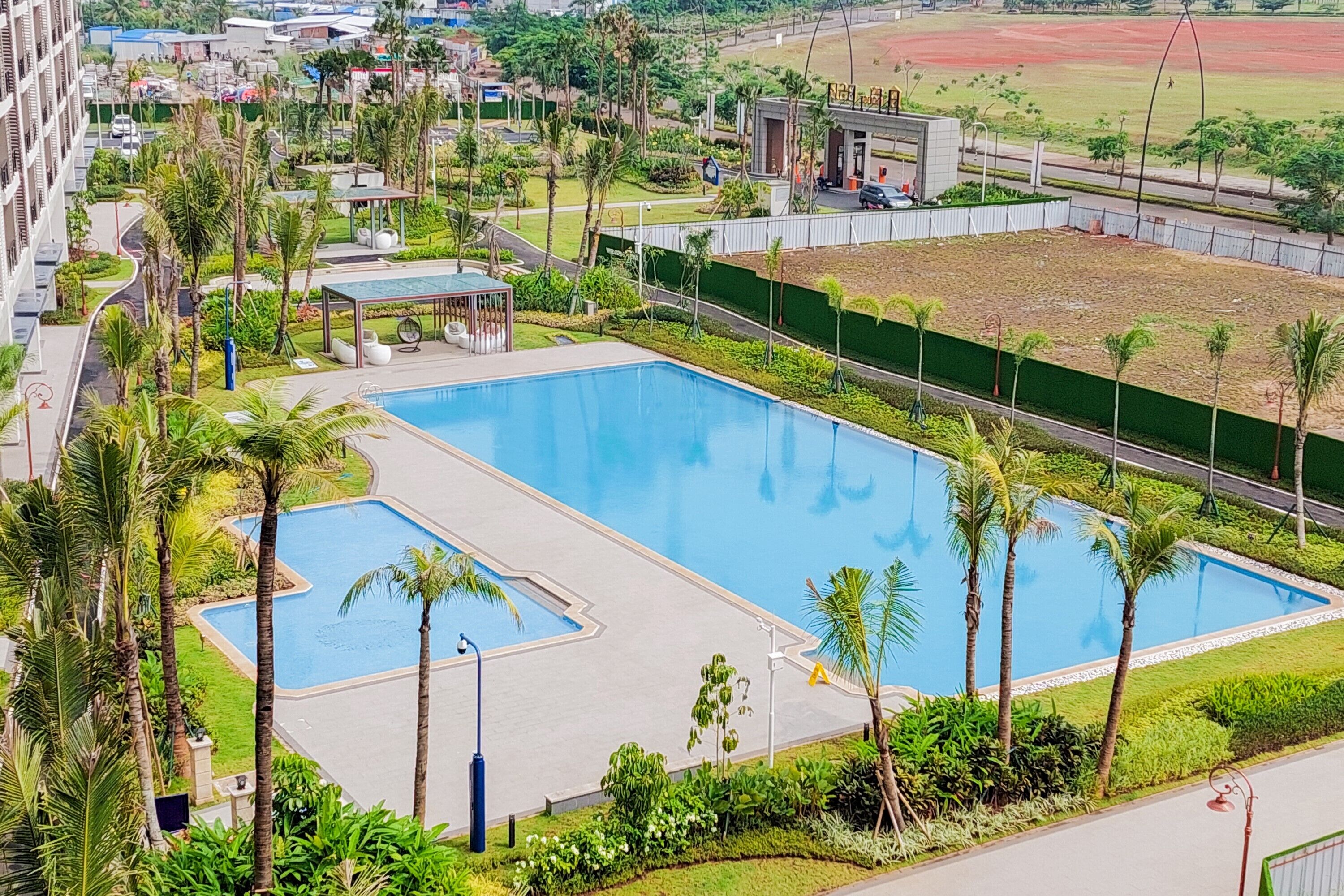 حمّام سباحة خارجي