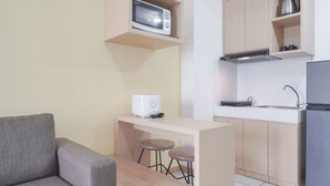 Apartemen, 2 kamar tidur | Makan di kamar
