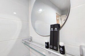 公寓, 1 间卧室 | 浴室 | 淋浴设施、免费洗浴用品、毛巾