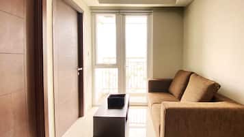 Apartment, 2 Bedrooms | Living area