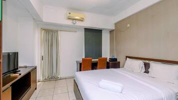 Studio | WiFi (free), individually decorated, individually furnished