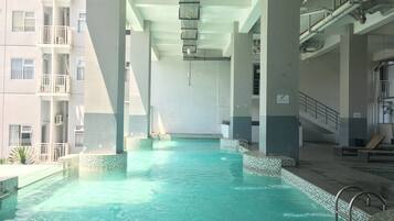 Kolam renang outdoor