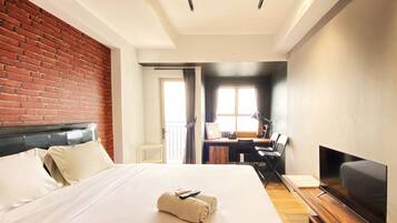 Estudio | Decoración personalizada, muebles diferentes y wifi gratis