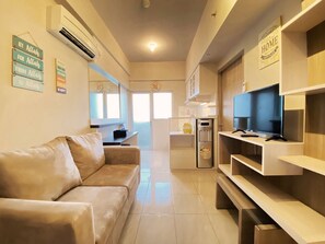 Living area - Relaxing 1Br At Apartment At Newton Residence Bandung (Bandung)