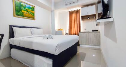 Comfort And Well Design Studio At Paltrow City Apartment