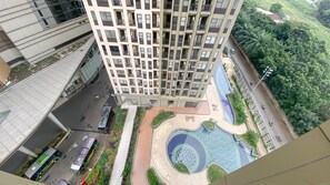 Exterior - Nice Studio At 11Th Floor Transpark Cibubur Apartment (Depok)