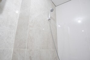 Studio, 1 Schlafzimmer | Badezimmer | Dusche, kostenlose Toilettenartikel, Handtücher
