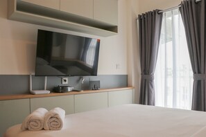 Individually decorated, individually furnished, free WiFi - Well Furnished Studio At Citra Living Apartment By Tarvelio (Jakarta)