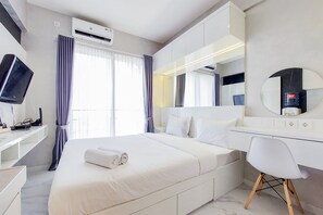 Studio | Individually decorated, individually furnished, free WiFi - Simply And Restful Studio Apartment At Sky House Bsd (Pagedangan)
