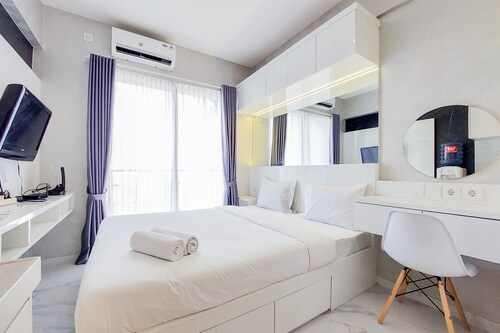 Simply And Restful Studio Apartment At Sky House Bsd