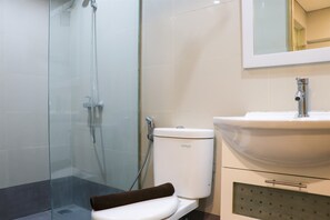 Apartment, 2 Schlafzimmer | Badezimmer | Dusche, kostenlose Toilettenartikel, Handtücher