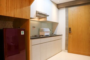 Apartment, 2 Schlafzimmer | Eigene Küche | Kühlschrank, Herdplatte, Kochgeschirr/Geschirr/Besteck, Esstisch