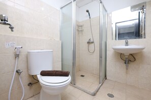 Apartment, 1 Schlafzimmer | Badezimmer | Dusche, kostenlose Toilettenartikel, Handtücher