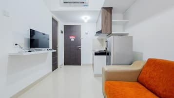 apartman, 2 hálószobával | Nappalirész | Tévé