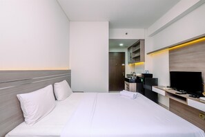 Individually decorated, individually furnished - Nice Studio At 7Th Floor Transpark Cibubur Apartment (Depok)