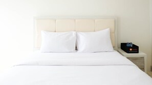 1 bedroom, individually decorated, individually furnished, free WiFi - Cozy Stay And Best 1Br At Pavilion Permata Apartment (Surabaya)