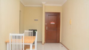 Gambar tidak terklasifikasi, 2 dari 22, tombol