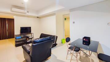 Appartement, 2 chambres | Coin séjour