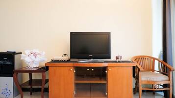 Apartemen, 2 kamar tidur | Area keluarga | TV