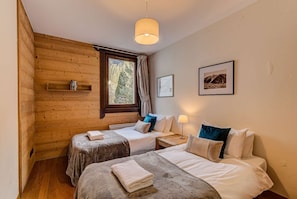 2 chambres, fer et planche Ă repasser, Wi-Fi, draps fournis