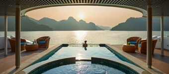 Halong CAPELLACRUISE - Member of Lyra Cruise Collection
