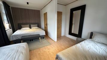 1 soverom, safe på rommet, wi-fi (inkludert) og sengetøy