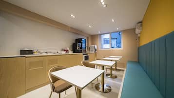 Ókeypis sjálfsafgreiðslumorgunverður daglega