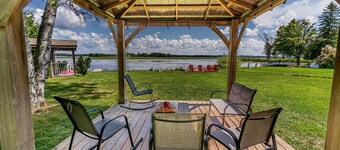 Lakeview cottage near Pigeon Lake