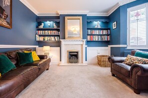 TV - Hillside View, Reydon (Reydon)