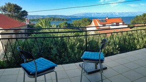 House (Three Bedroom Holiday Home with Terra) | Terrace/patio - The Whole Mario's House for Rent (Jelsa)
