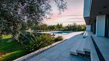 Villa (Four Bedroom Villa with Swimming Pool) | Extérieur