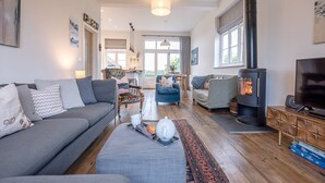 Living area - The Artist's House, Orford (Woodbridge)
