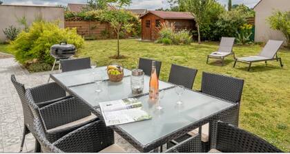 New house with garden sleeps 8 Compiègne 10 mn