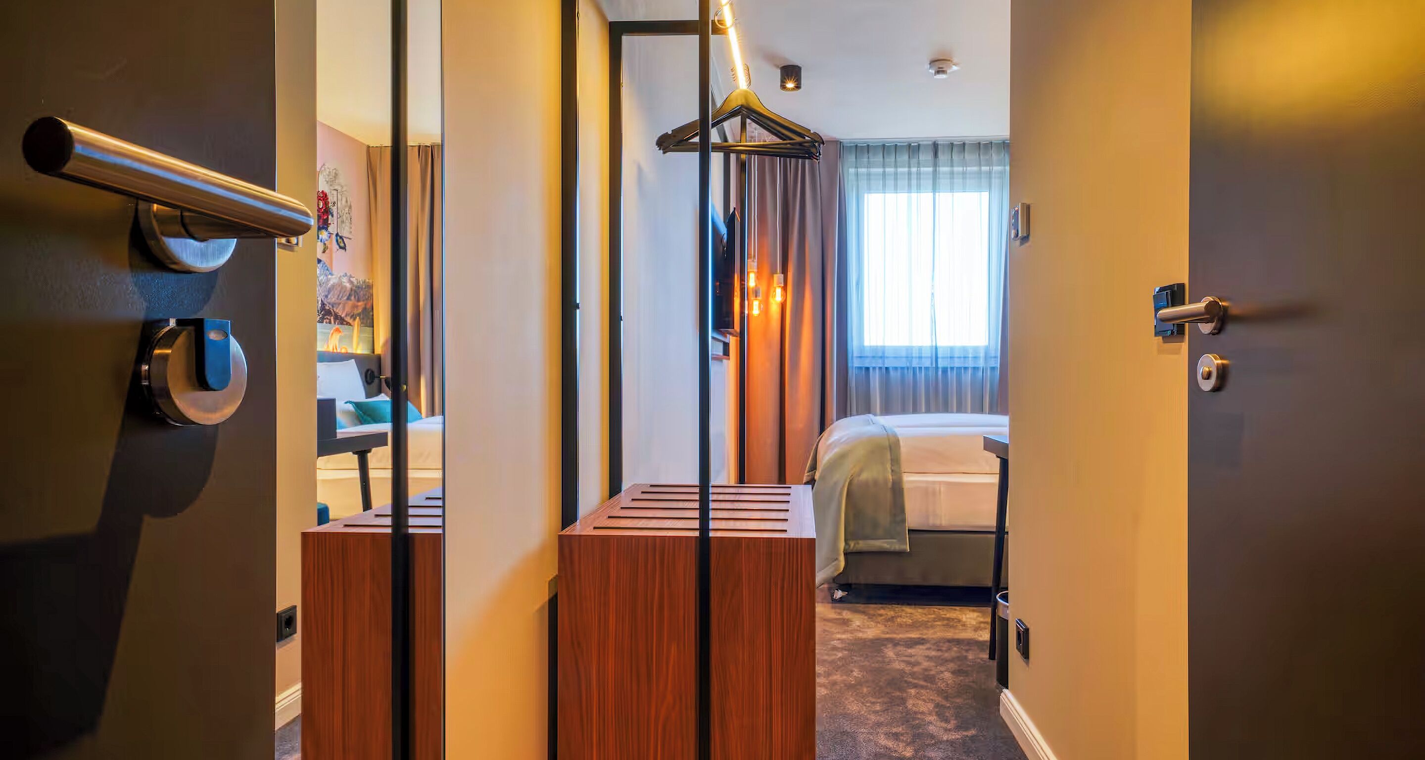 Allergikerbettwaren, Zimmersafe, Schreibtisch