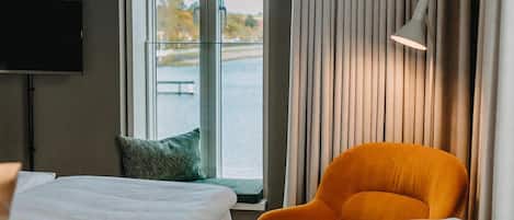 1 bedroom, in-room safe, WiFi, bed sheets