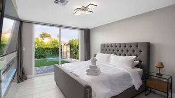 4 多间卧室、熨斗/熨衣板、免费 WiFi、床单