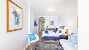 1 bedroom, iron/ironing board, travel cot, free WiFi - 203 The Breakwater, 2 Messines St - magical unit with lift, pool, views and aircon (Shoal Bay)