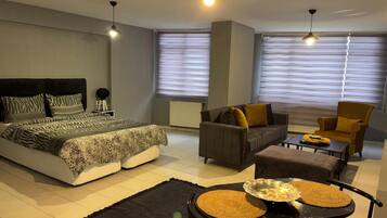 Superior Apartment | 2 bedrooms, Egyptian cotton sheets, premium bedding, down duvets