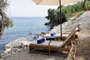 Property grounds - Nisos Green Villa, Private Beach & Pool (Corfu)