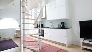 Private kitchen - 2ndhomes Unique Studio w Sauna & Balcony (Helsinki)