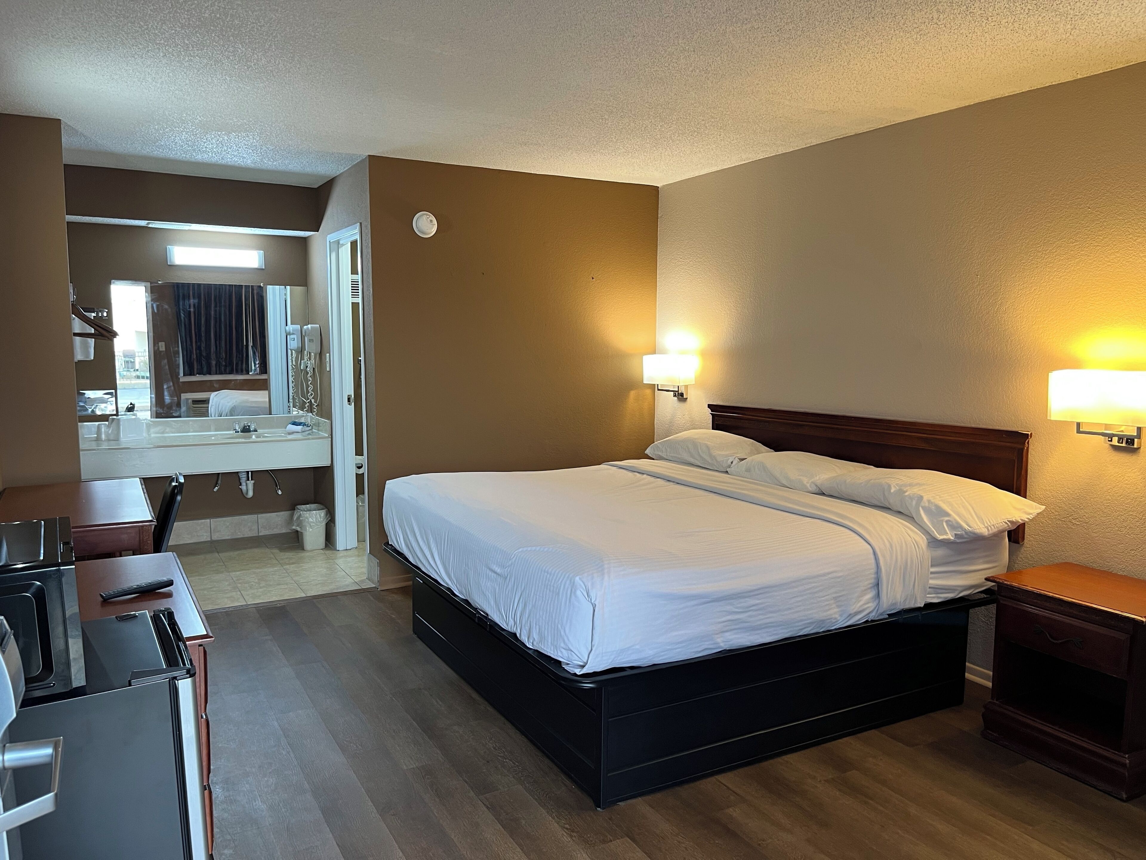 免费 WiFi、床单