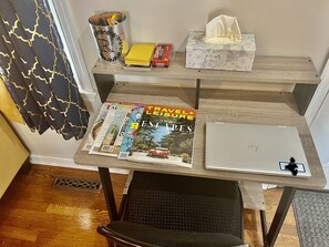 Game room - Happy FALL! ๐๐ชต๐๐๐๐Family style home!! Prime location!! Near Christiana Hosp & UD (Newark)