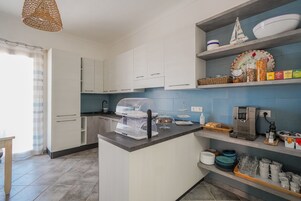 Desayuno buffet incluido todos los días 