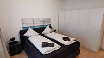 2 bedrooms, WiFi, bed sheets