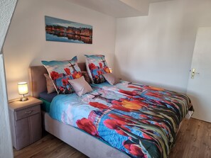 1 bedroom, desk, soundproofing, iron/ironing board