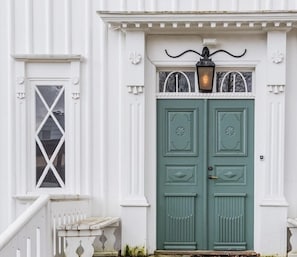 Front of property - Kinna Bed & Breakfast (Kinna)