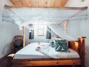 Standard-Doppelzimmer, 1 Queen-Bett | Select-Comfort-Betten, individuell eingerichtet, schallisolierte Zimmer