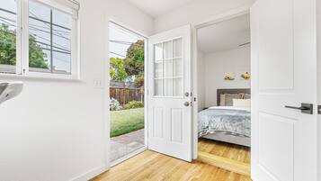 3 bedrooms, desk, free WiFi