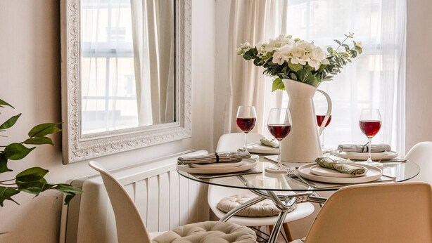 Dining - Holly Cottage (Bury St Edmunds)